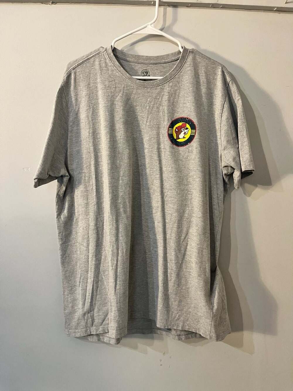 Buc-ee's Gas and Roadside Attraction Graphic T-Shirt Gray XL 300-102